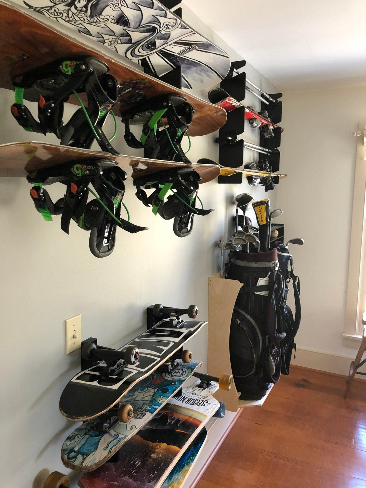 Snowboard Wall Mounted Rack